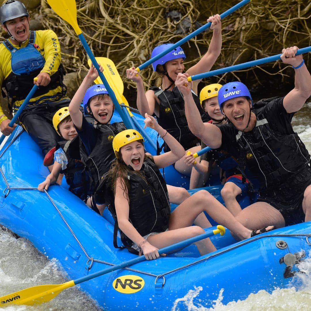 Family friendly white water rafting in costa rica