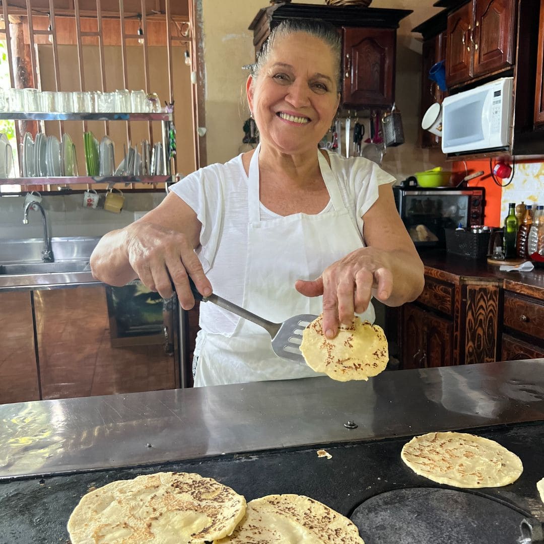 doña Mara Tortilla making experience in costa Rica