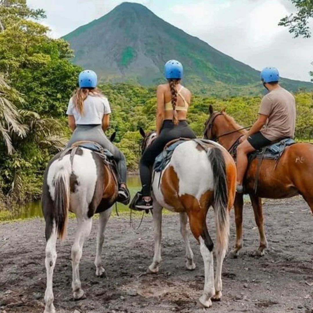Horseback riding Arenal Volcano