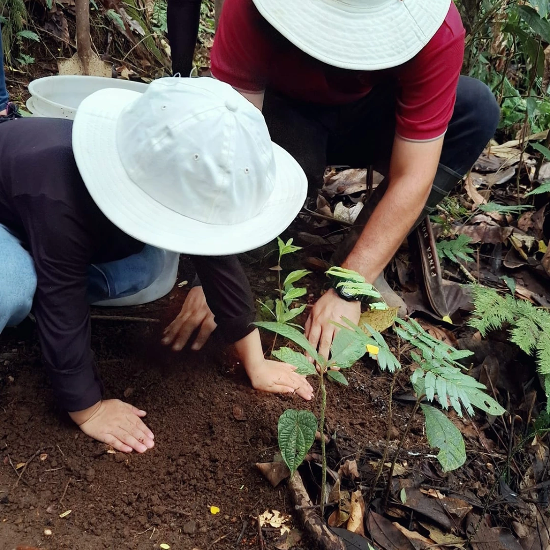 traveling to costa rica with kids